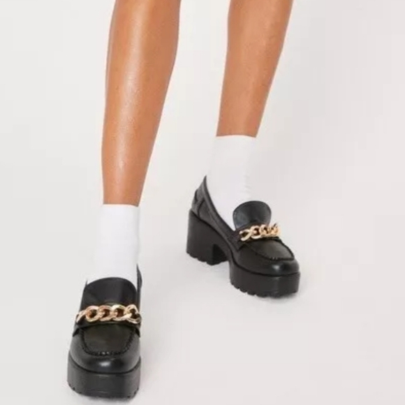 Guess Women's 1.5-Inch Platform Heel Chain Loafers Black Size US:10 - Picture 15 of 15